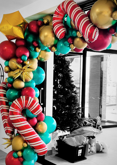 Christmas Balloon Garland with Foils