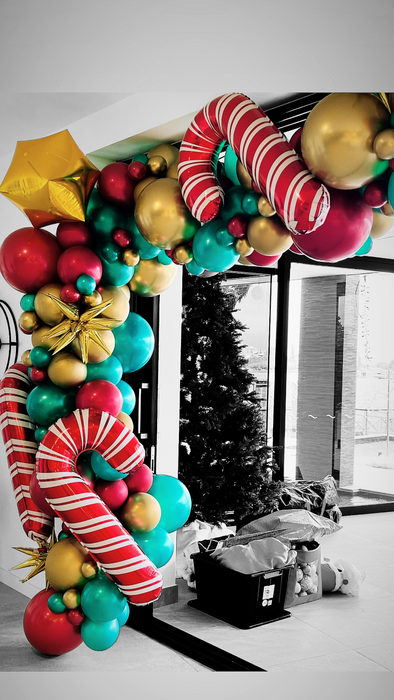 Christmas Balloon Garland with Foils